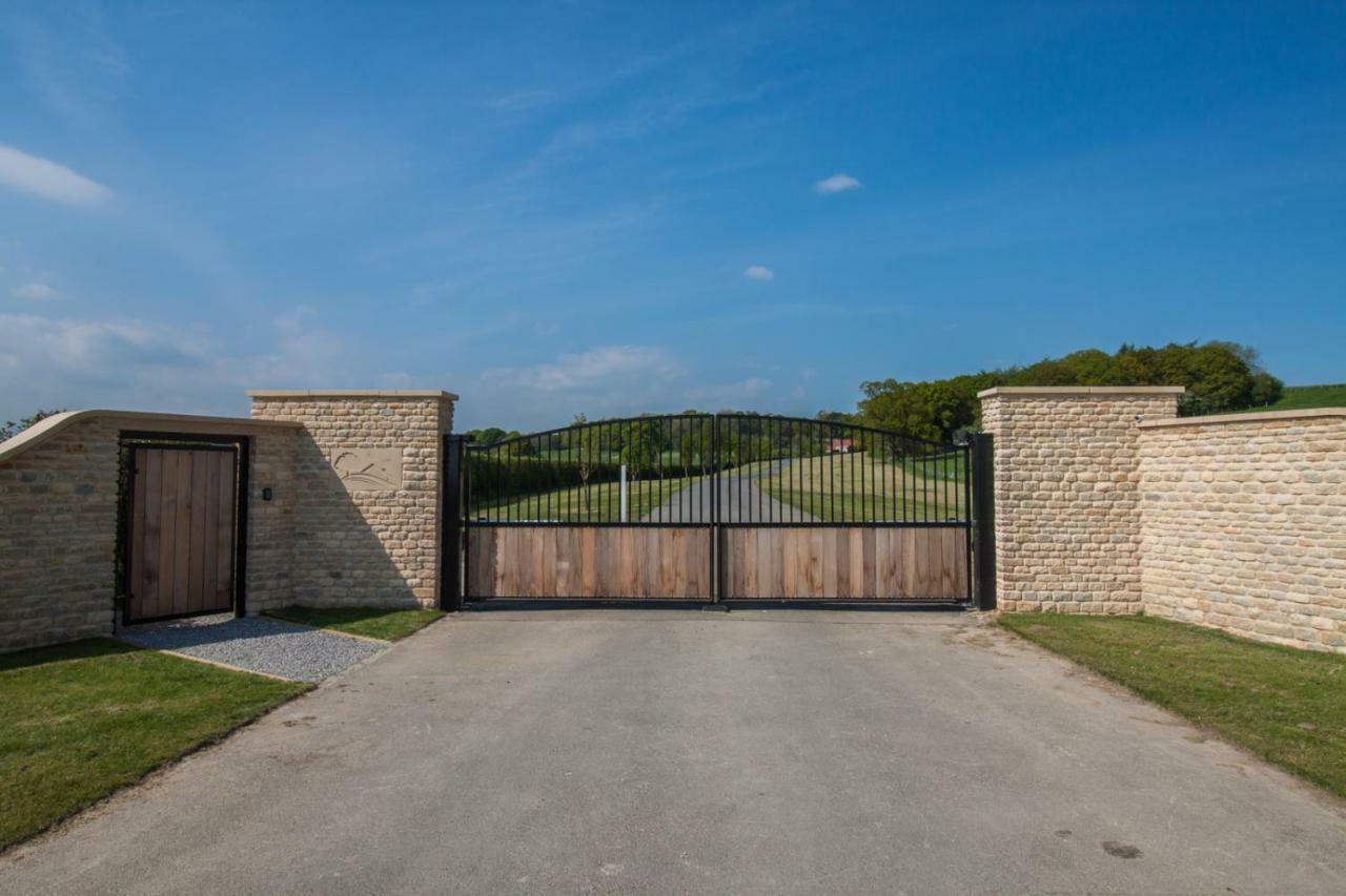 Hotel High Oaks Grange - Glamping Pickering Exterior foto